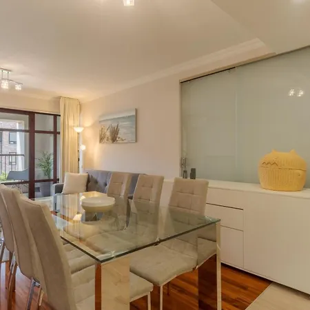 In Avenue Arriaga 10 Funchal (Madeira)